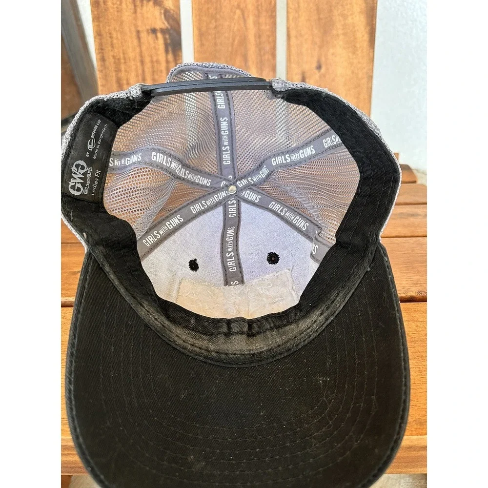 Girls Guns GWG Trucker Snap Back Hat‎ Black Gray Mesh Flag